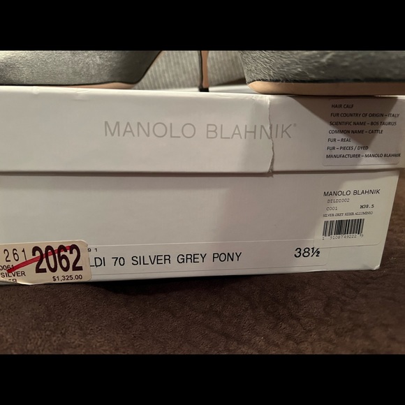 New Manolo Blahnik Dildi bootie silver pony hair- never worn. Reduced price! - Picture 6 of 7